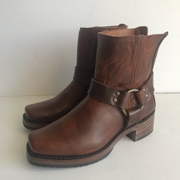 frye heirloom harness back zip